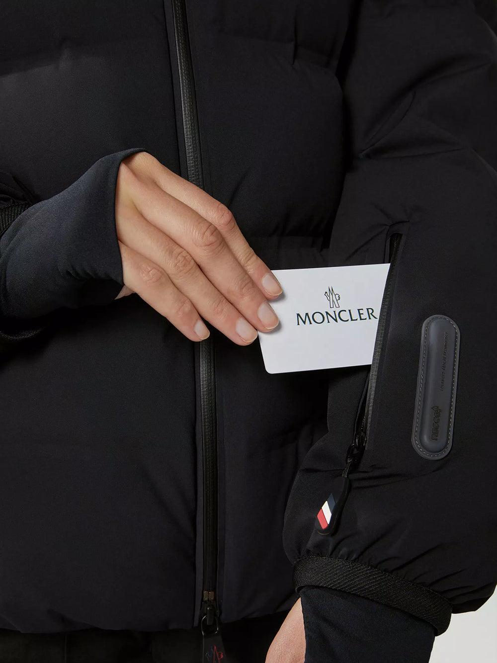 MONCLER Suisses Short Down Jacket