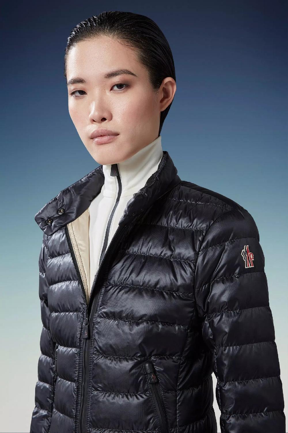 MONCLER Walibi Short Down Jacket