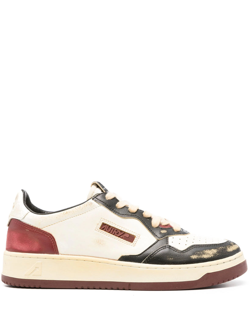 AUTRY Super vintage low sneakers in leather and nylon