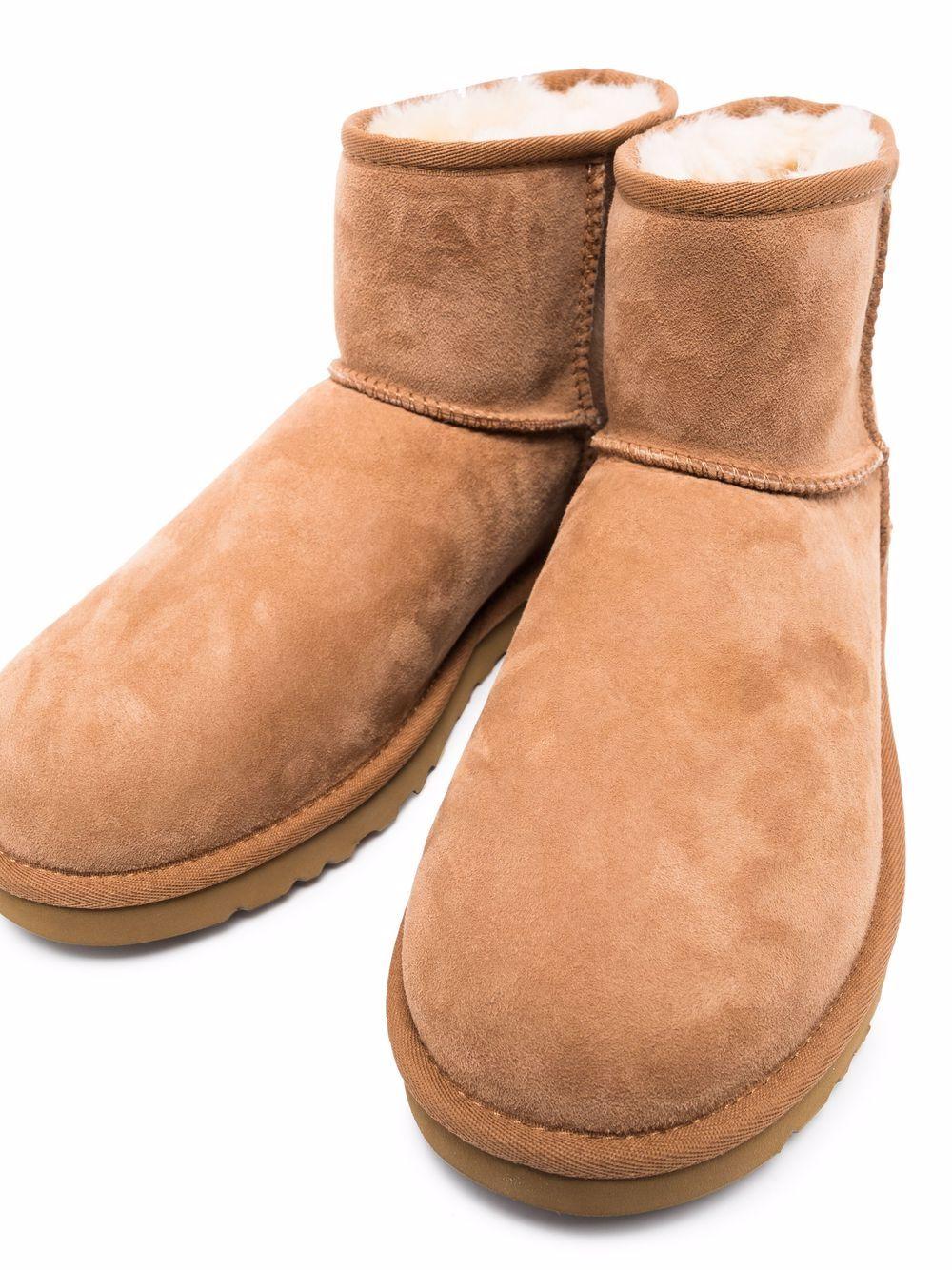 UGG Classic Mini Boot