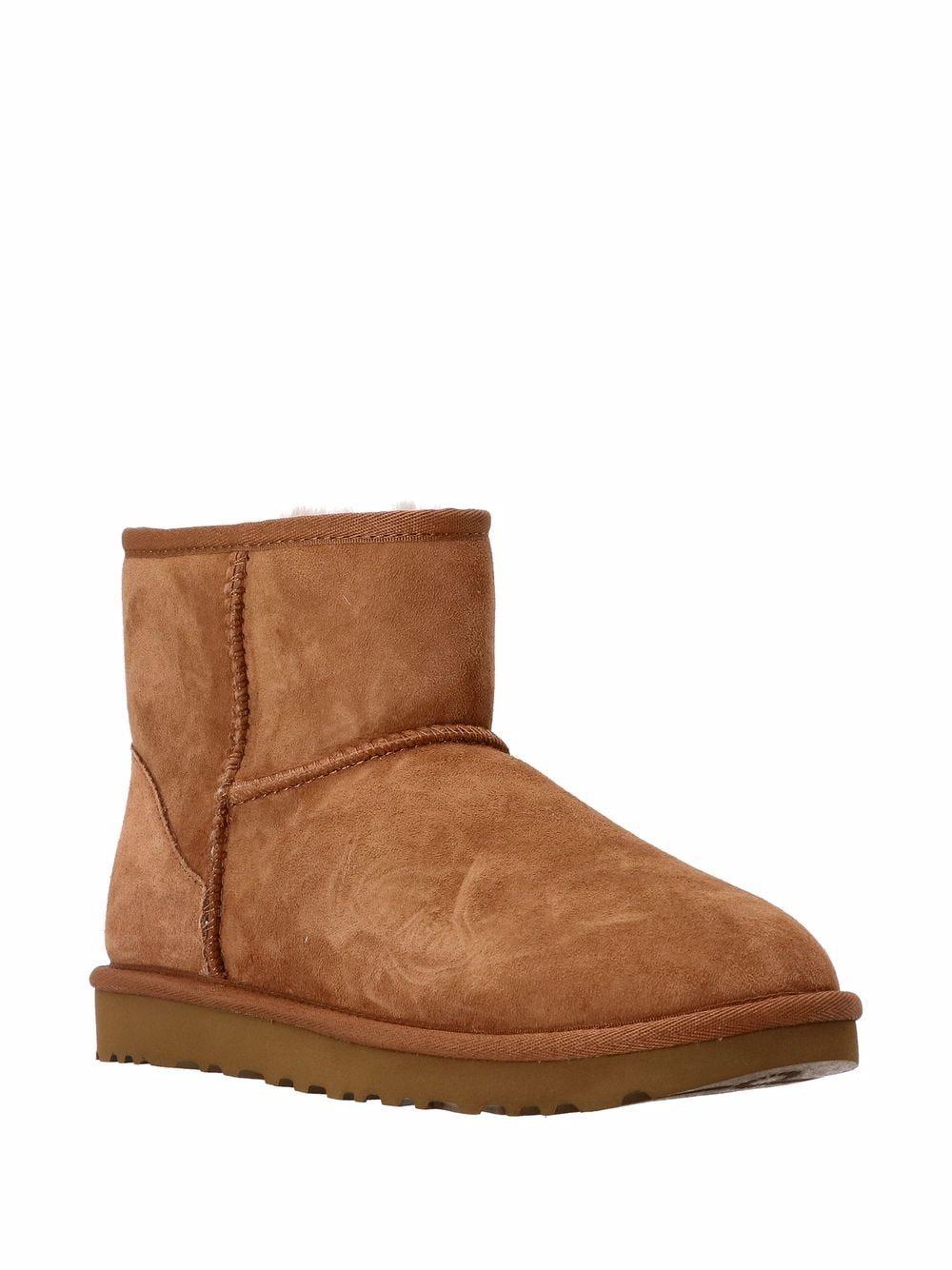 UGG Classic Mini Boot