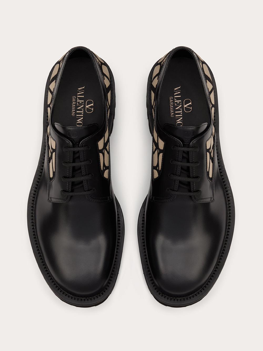 Valentino Garavani Derby Toile Iconographe