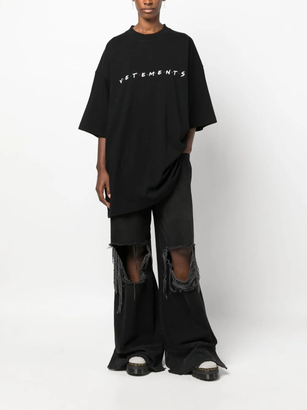 VETEMENTS Friendly Logo T-shirt