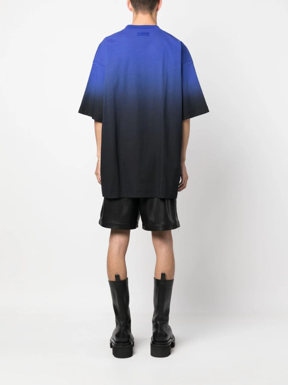 VETEMENTS Gradient Logo Limited Edition T-shirt