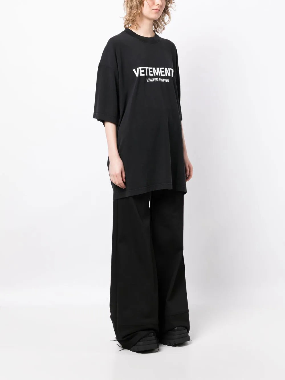 VETEMENTS Limited Edition Logo T-shirt