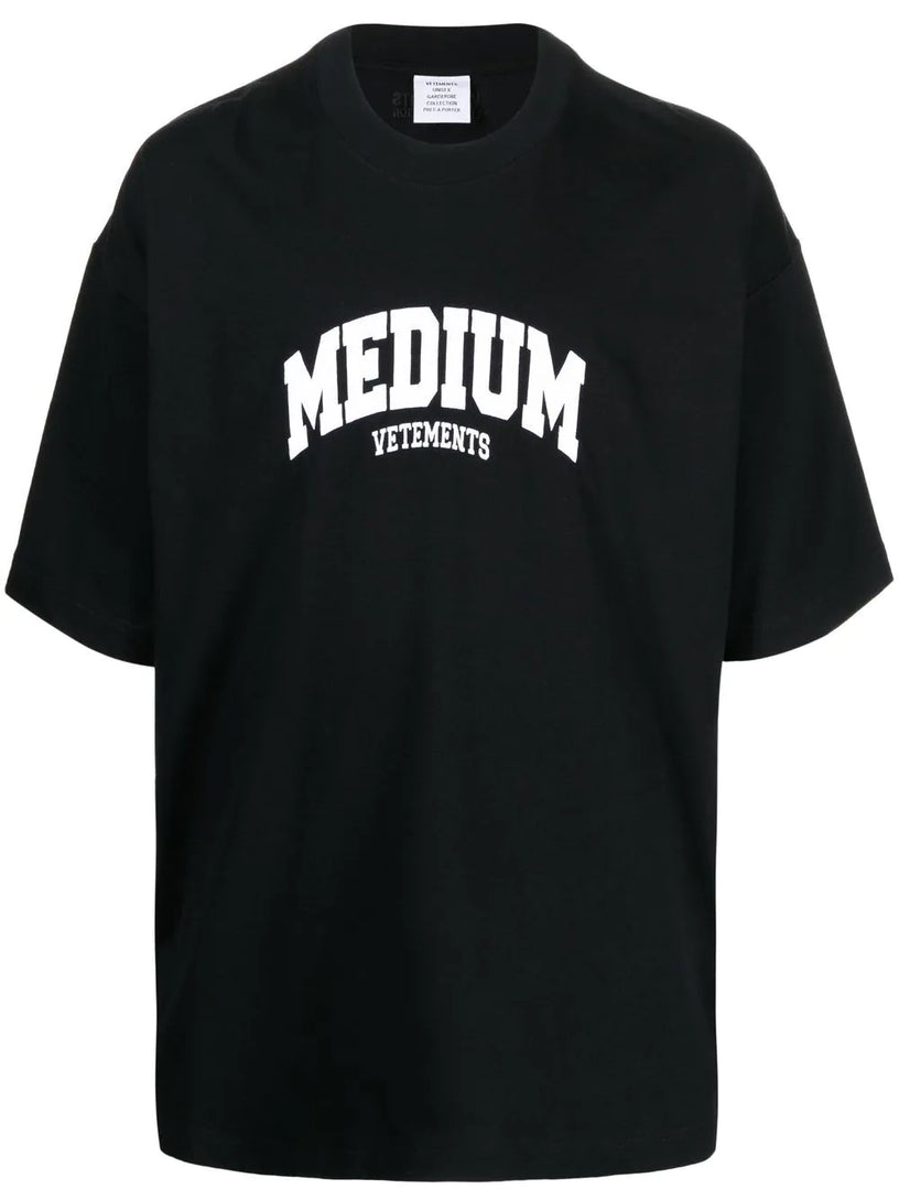 VETEMENTS Medium t-shirt