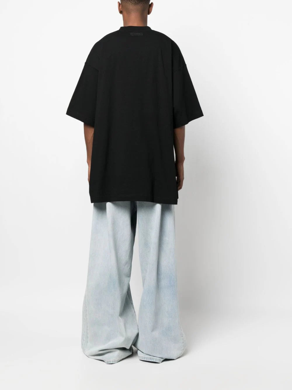 VETEMENTS Vetements Paris Logo T-shirt