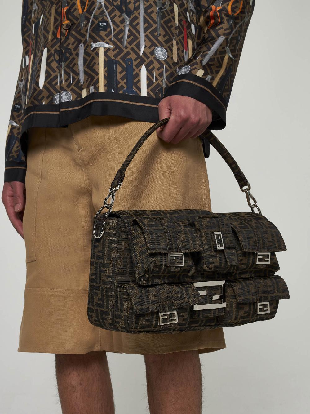 FENDI Borsa Baguette Multipocket Maxi In Tessuto FF