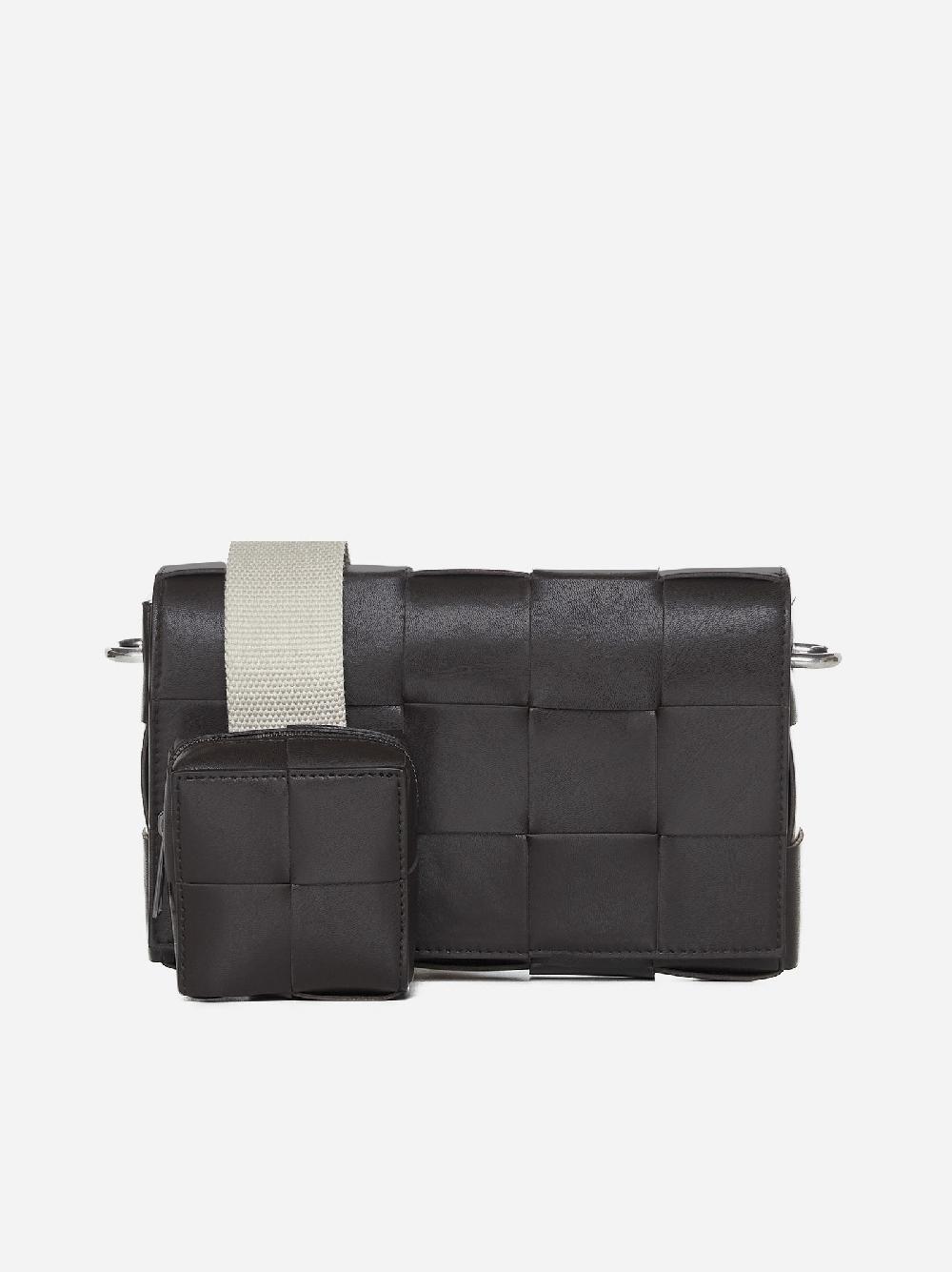 BOTTEGA VENETA Borsa Cassette On Strap in pelle Intrecciato