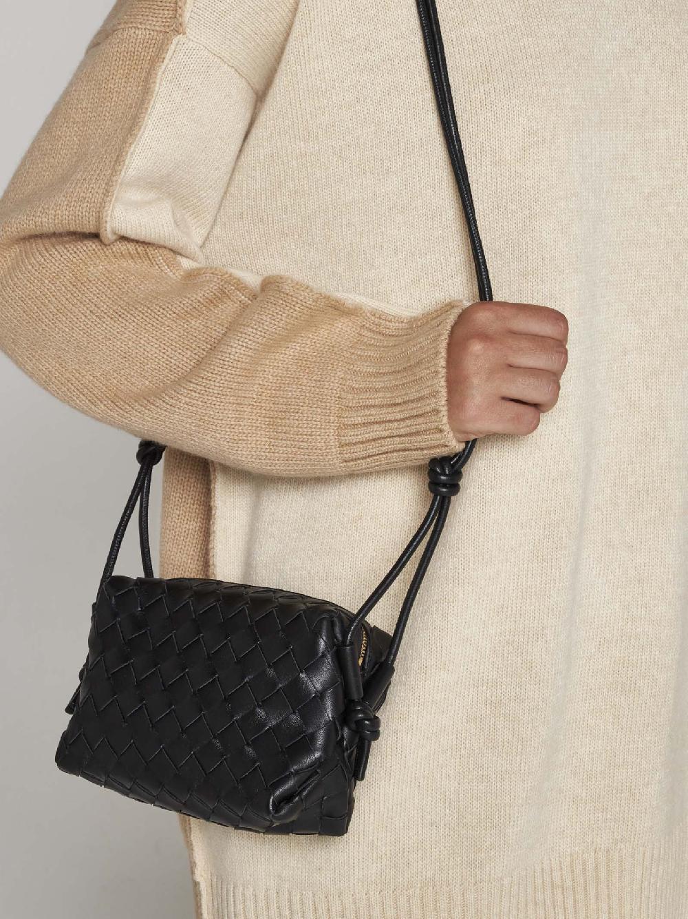 BOTTEGA VENETA Borsa Loop Mini In Pelle Intrecciato