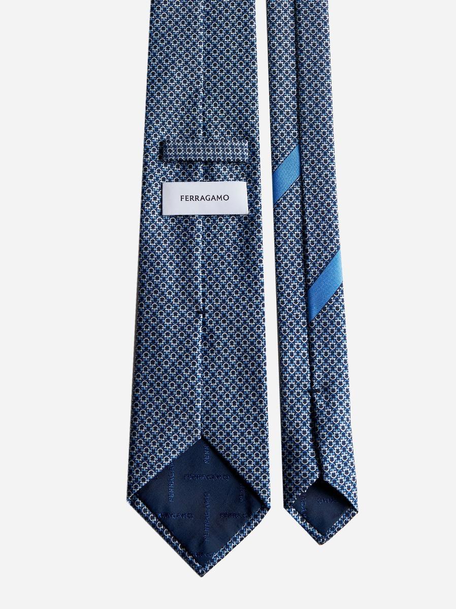 FERRAGAMO Cravatta In Seta A Stampa Gancini