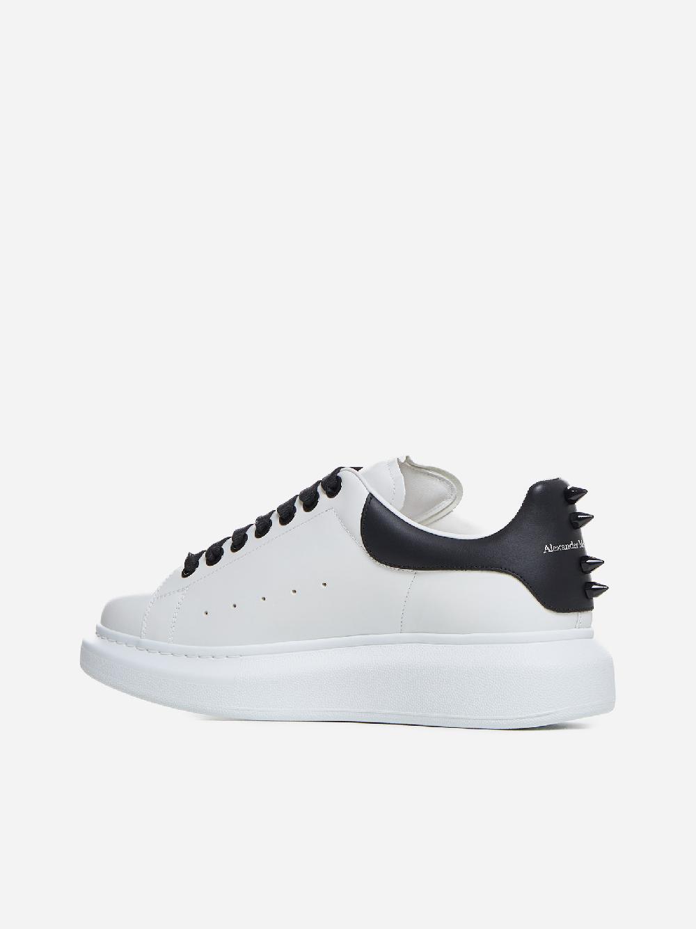 ALEXANDER MCQUEEN Sneakers Oversize In Pelle Con Borchie
