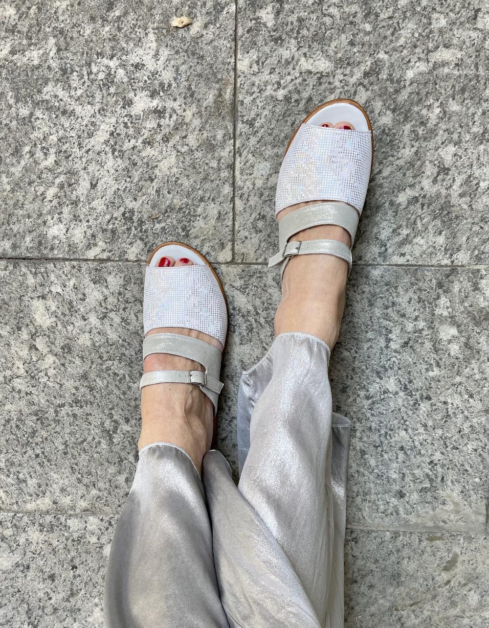 Rose'S Roses Amanda Silver