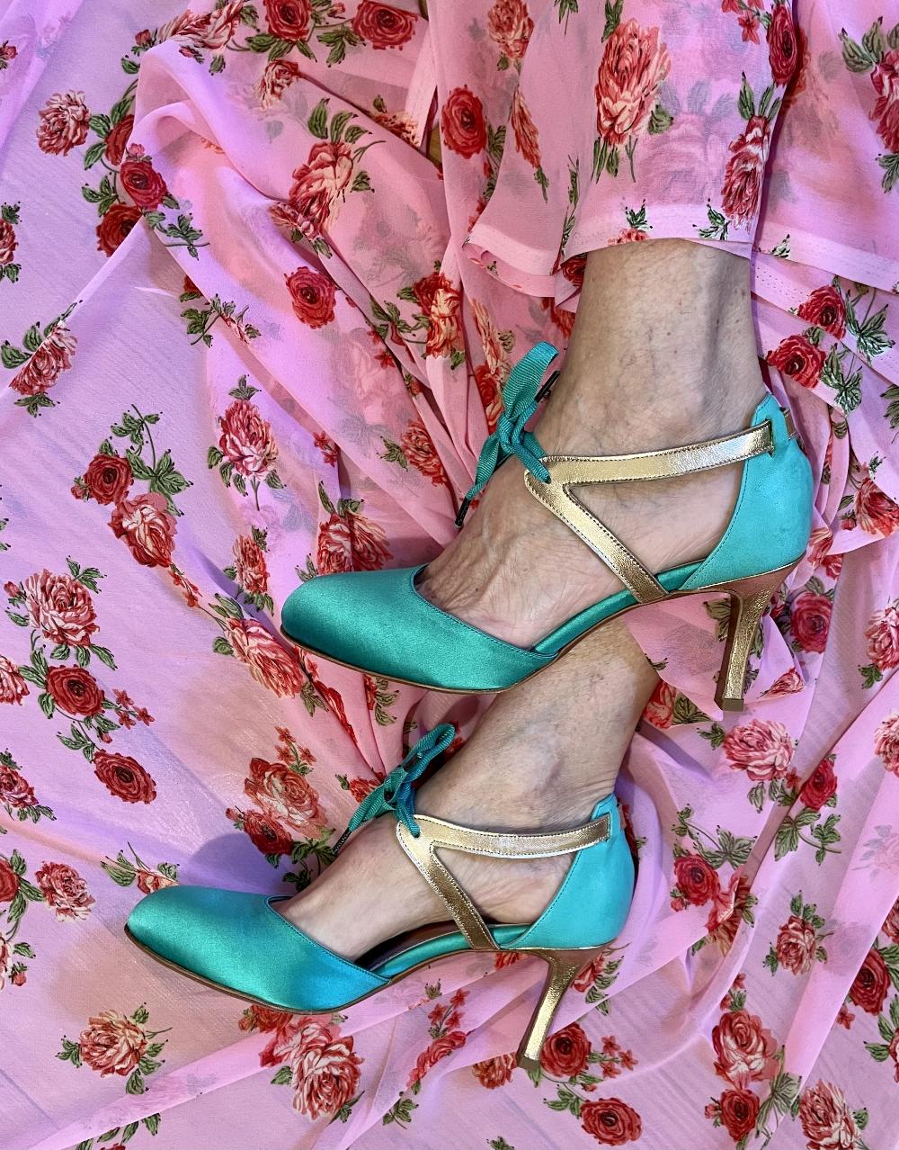 Rose'S Roses Carmen Emerald