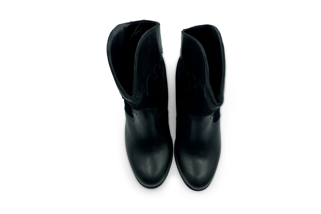 Rose'S Roses Fleur De Lys