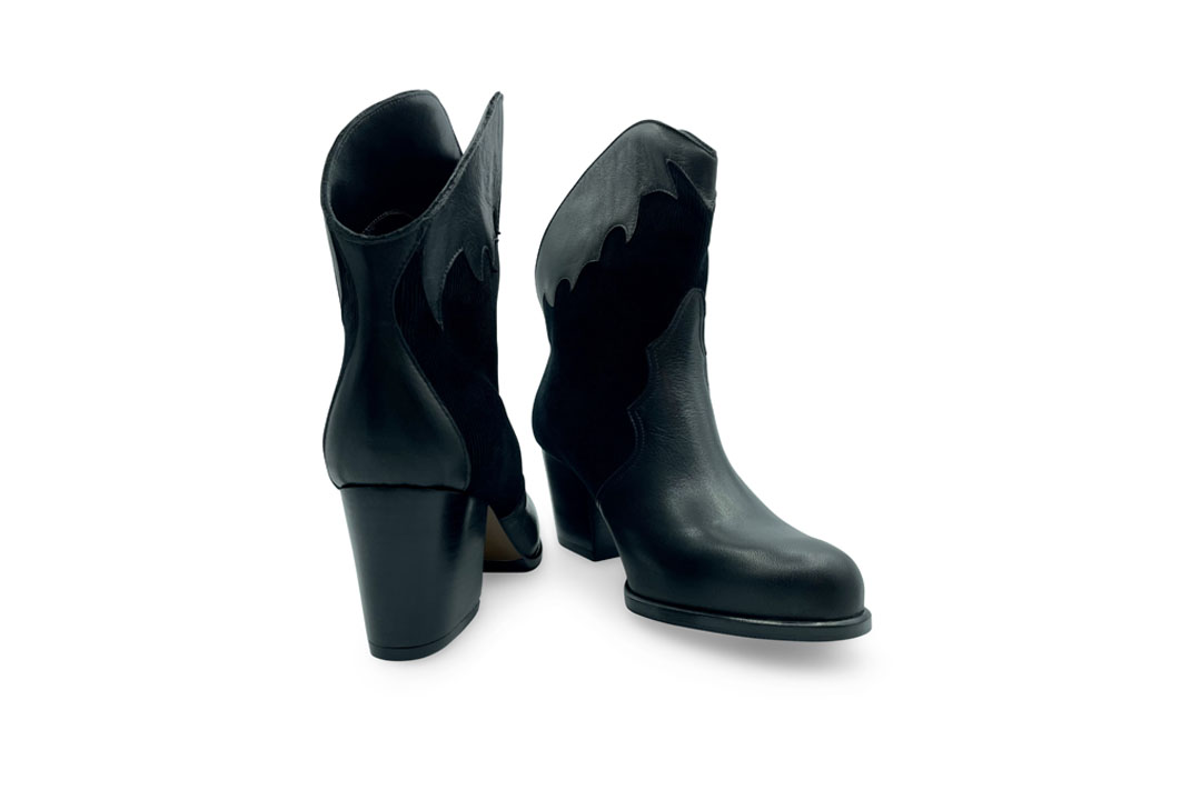 Rose'S Roses Fleur De Lys