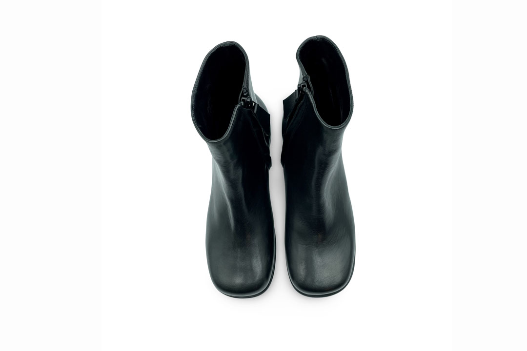 Rose'S Roses Mina Black