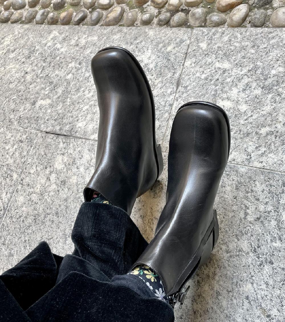 Rose'S Roses Mina Black