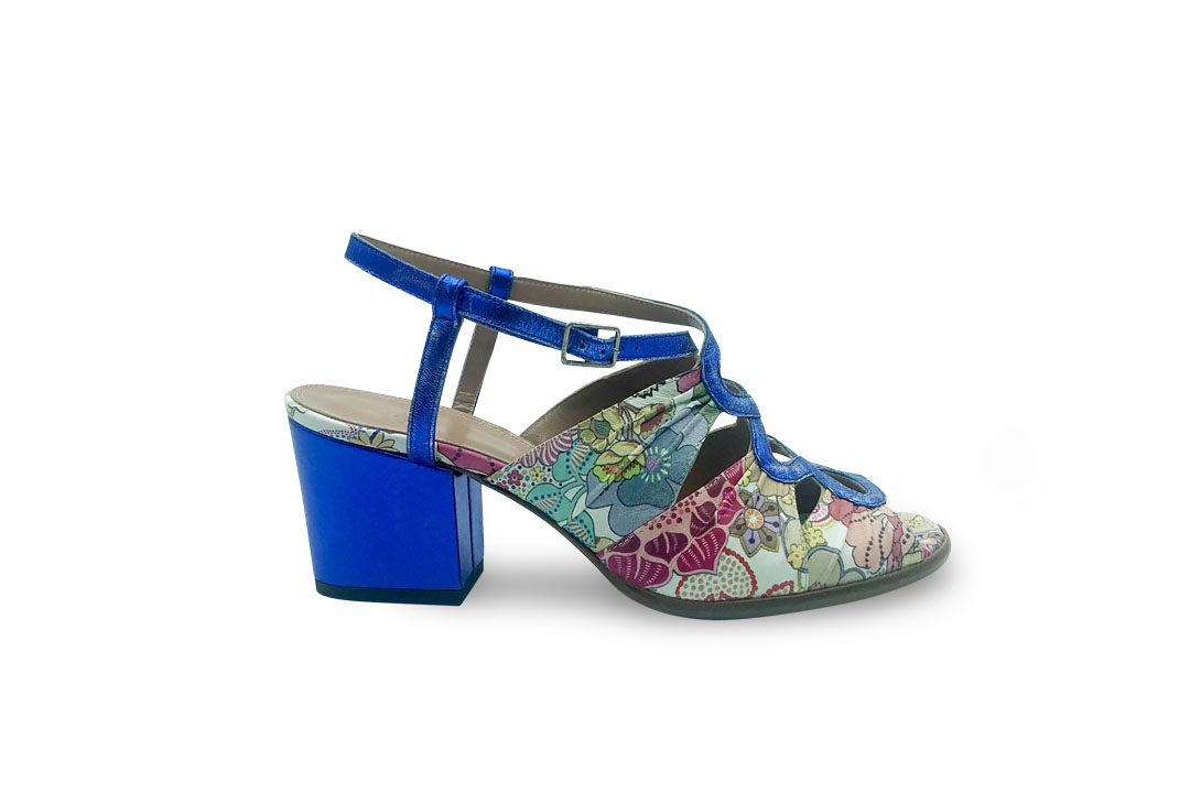 Rose'S Roses Penelope