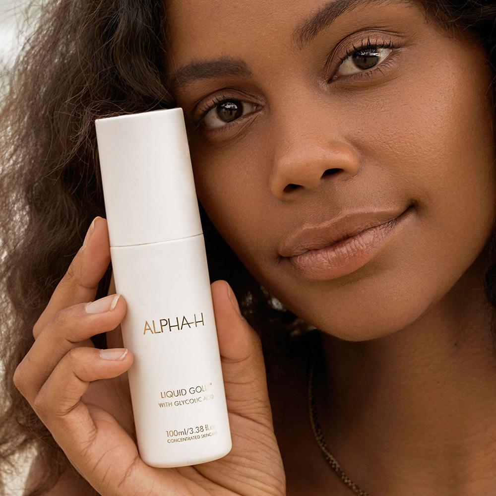 QVC Alpha - H Detergente Balancing E Trattamento Cosmetico Liquid Gold