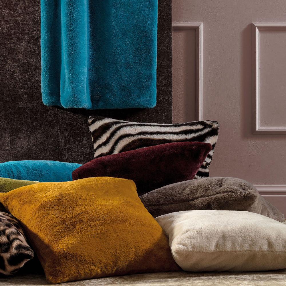 QVC Carillo Home Cuscino arredo sfoderabile in peluche 50x50 cm