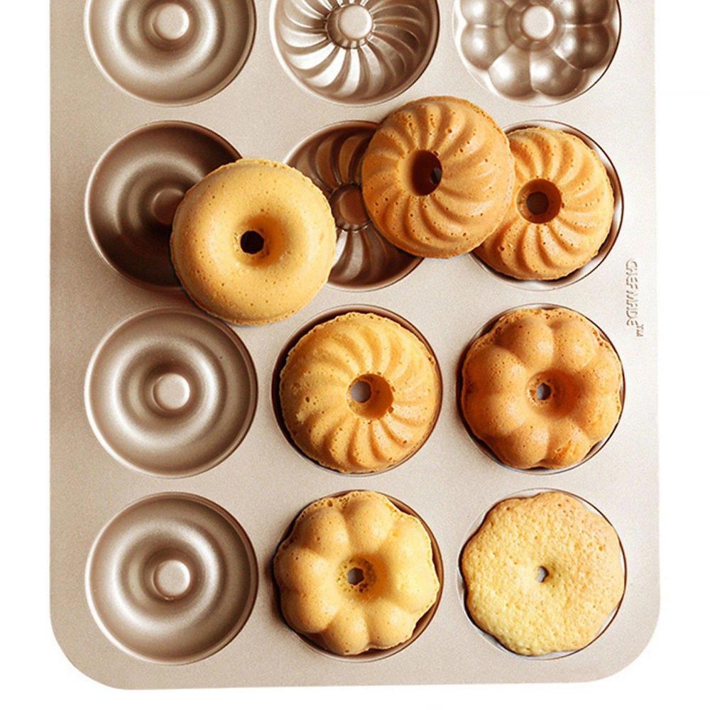 QVC Chef Made Teglia con 12 stampi a forma di ciambella