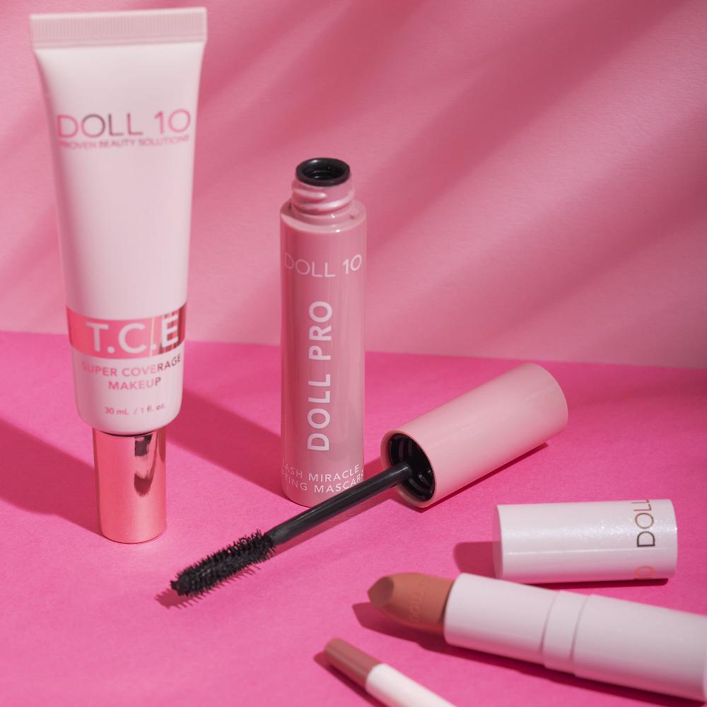 QVC Doll10 Fondotinta T.C.E. E Pennello Mascara Matita E Rossetto