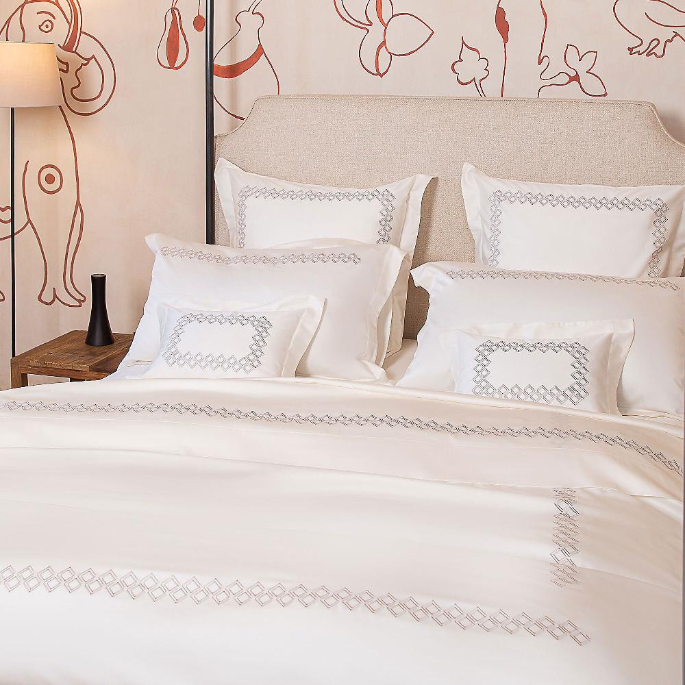 QVC Ferò Completo letto Ariel raso 300TC setificato ricamo motivo rombi