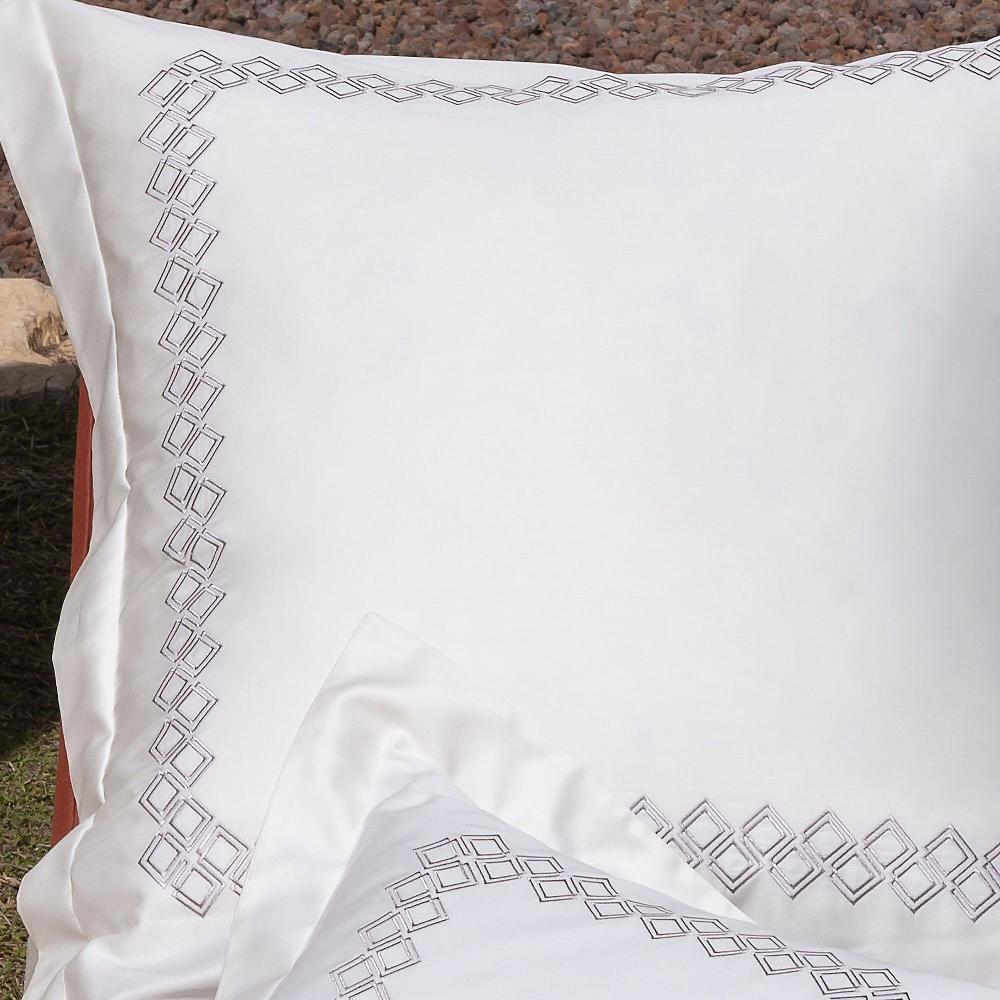 QVC Ferò Federa arredo Ariel 65x65cm raso 300TC ricamo rombi