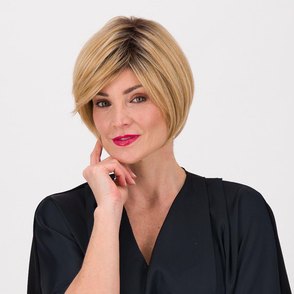 QVC HairDo Parrucca corta liscia con ciuffo laterale