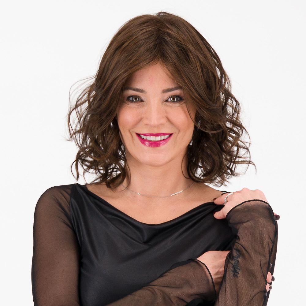 QVC HairDo Parrucca Media Lavishly Waved Curl Con Ciuffo Laterale