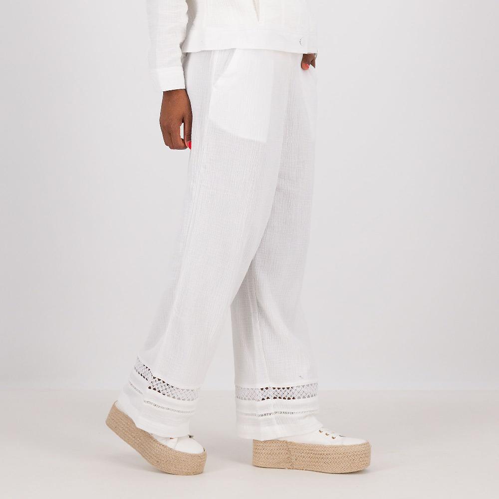 QVC Isaac Mizrahi Live Pantaloni a gamba larga in garza con inserti in pizzo
