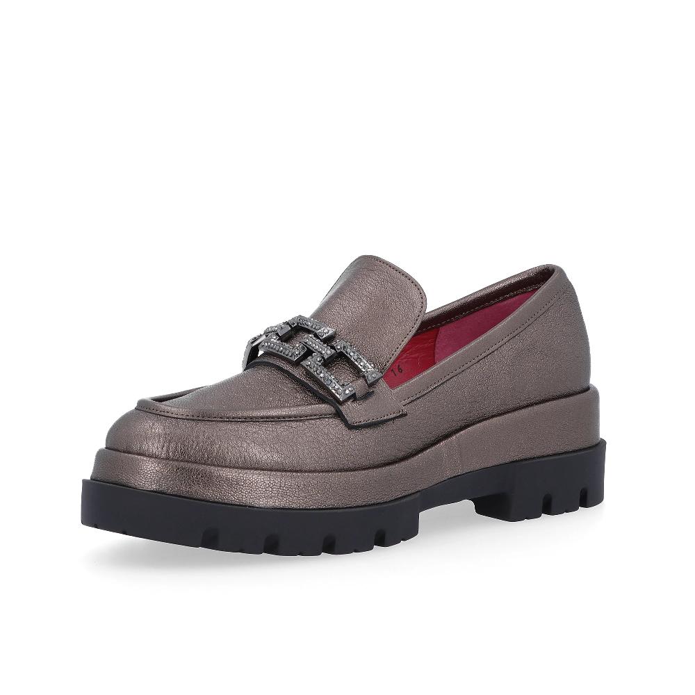 QVC Le Babe Mocassino in pelle laminata con gioiello tacco 5 5cm