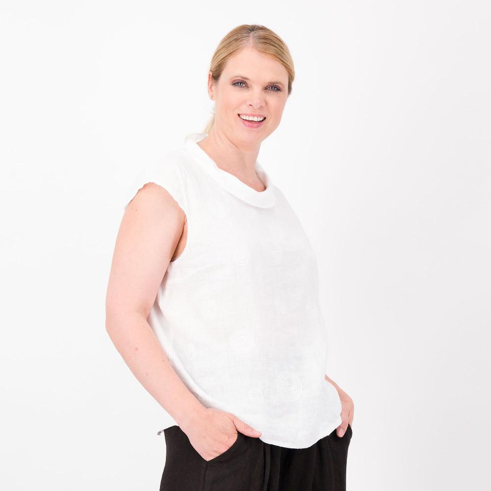 QVC LUCREZIA SCIORTINO Top in 100% lino con motivo ricamo Collo ad anello Made in Italy