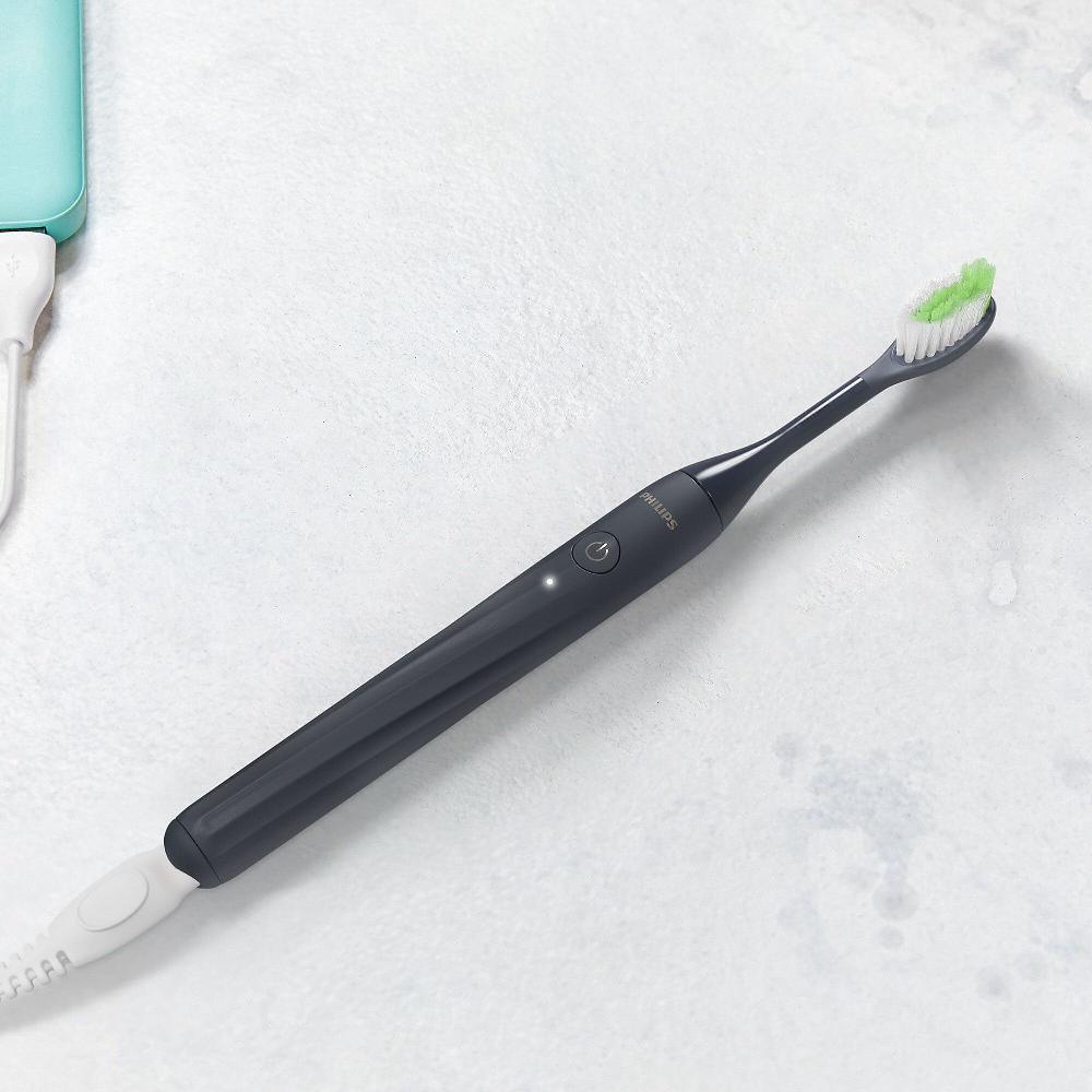 QVC Philips One Spazzolino + 2 Testine Aggiuntive + Cappuccio