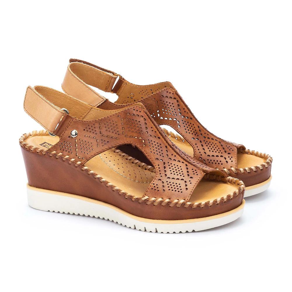 QVC Pikolinos Sandali in pelle a T con tomaia traforata e zeppa 7 cm