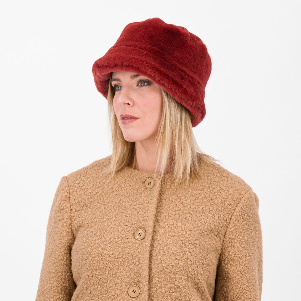 QVC Carlotta Neri Cappello in pelo sintetico