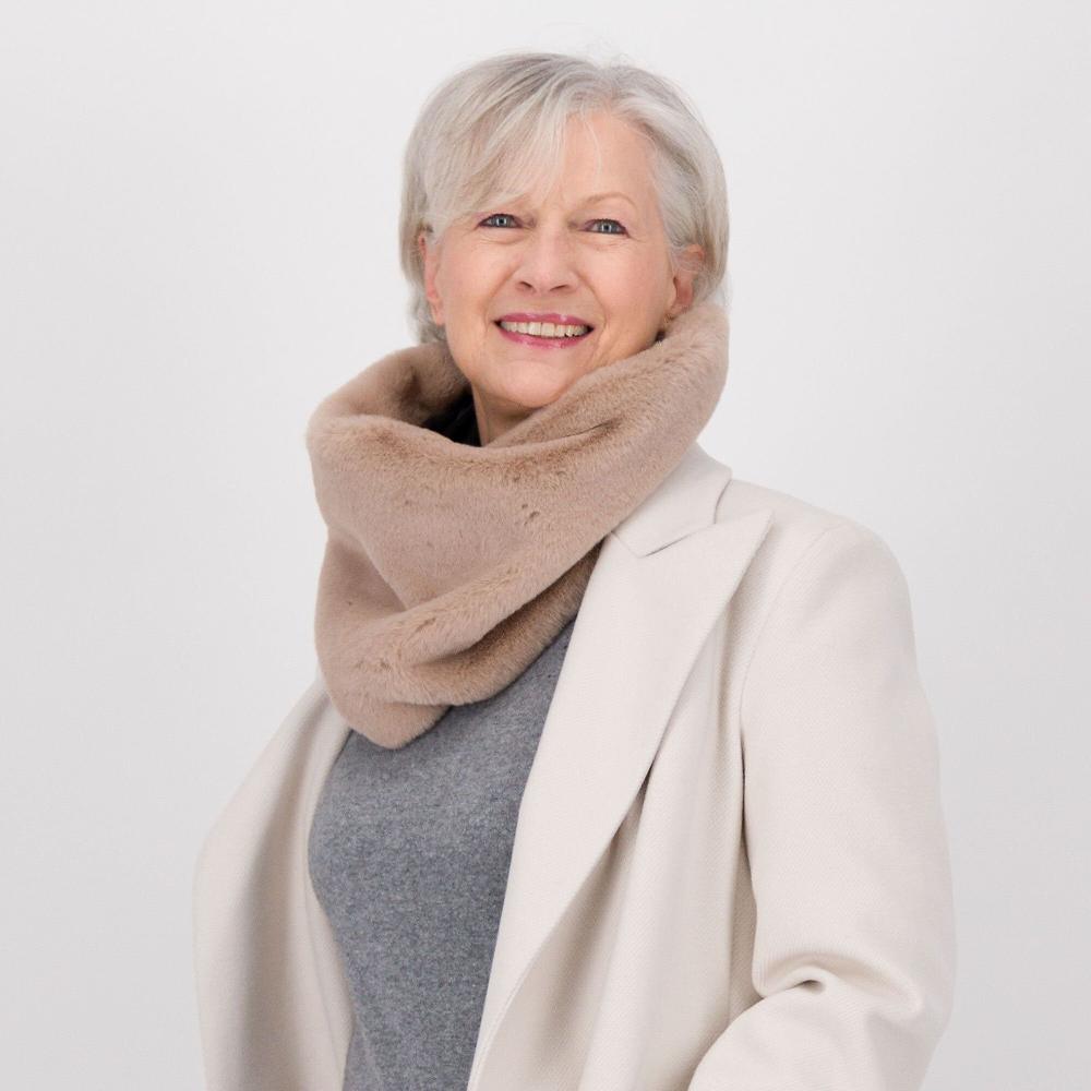 QVC Carlotta Neri Scaldacollo in pelo sintetico