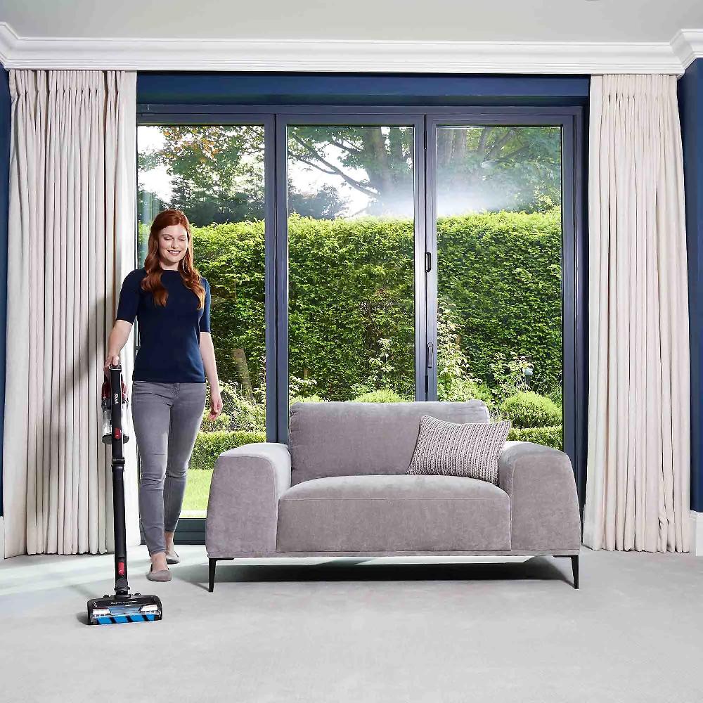 QVC Shark Scopa Elettrica Senza Filo Tecnologia PowerFins