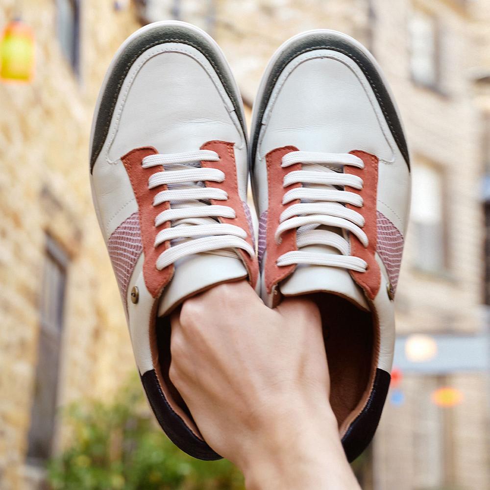 QVC Strive Footwear Sneaker In Pelle Effetto Patchwork Con Memory Foam