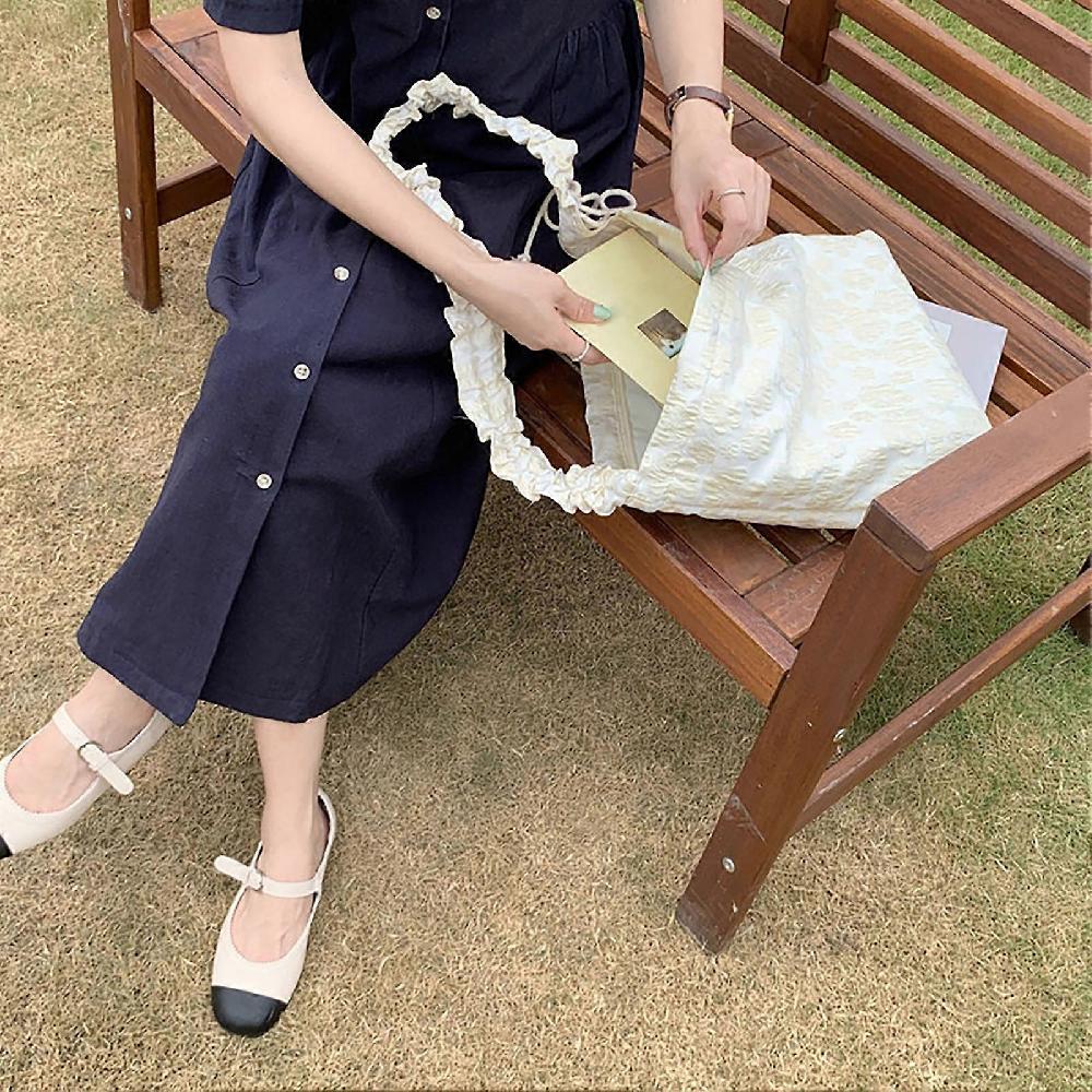 Canvas Bag Large Capacity with Jacquard Flower Printing for Students Beige Single Shoulder Strap