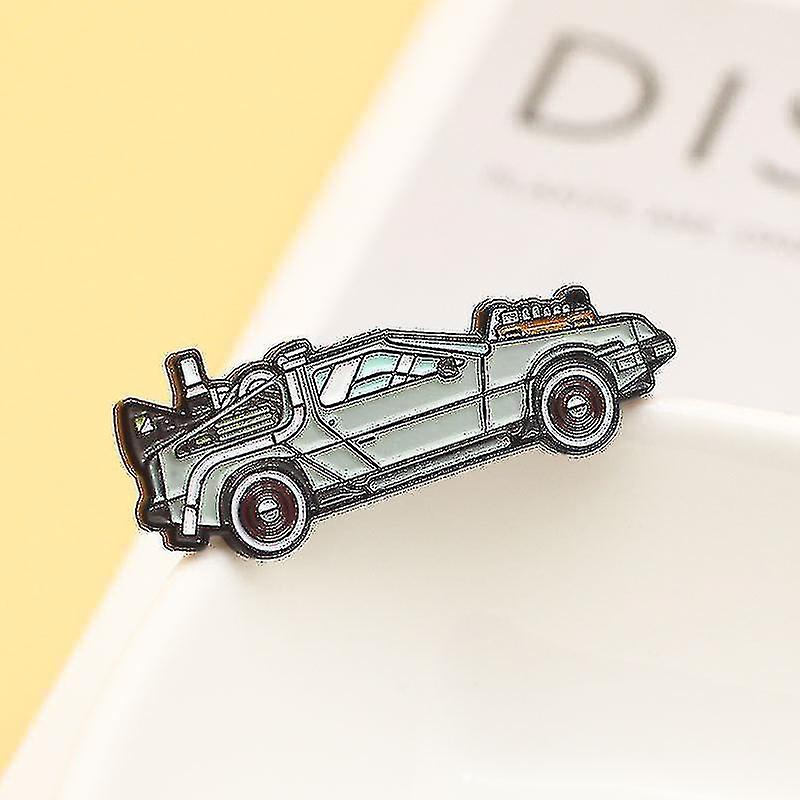 Movie Back To The Future Smalto Spille Car Pattern Badge Pins Women Men Metal Lapel Pin Collar Gift