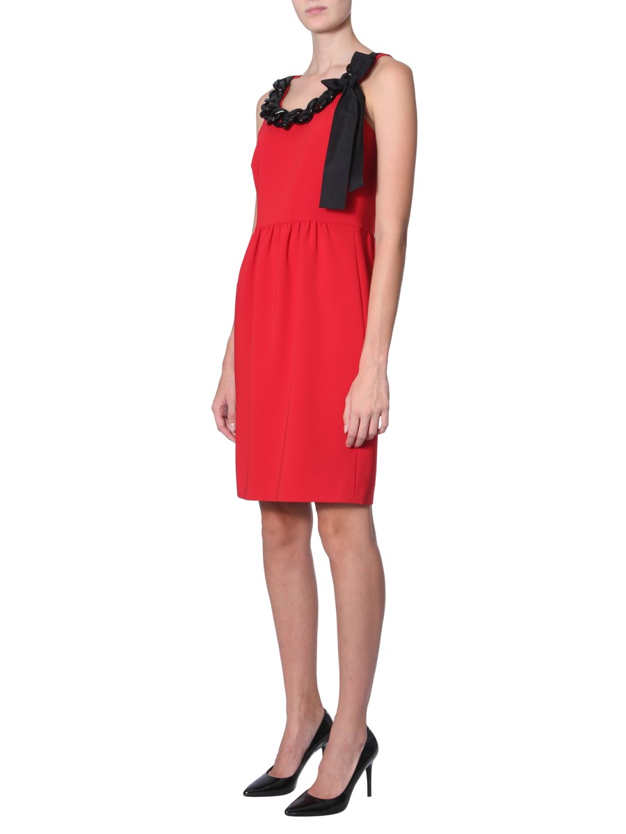 BOUTIQUE MOSCHINO ABITO TUBINO CON DETTAGLIO CATENA