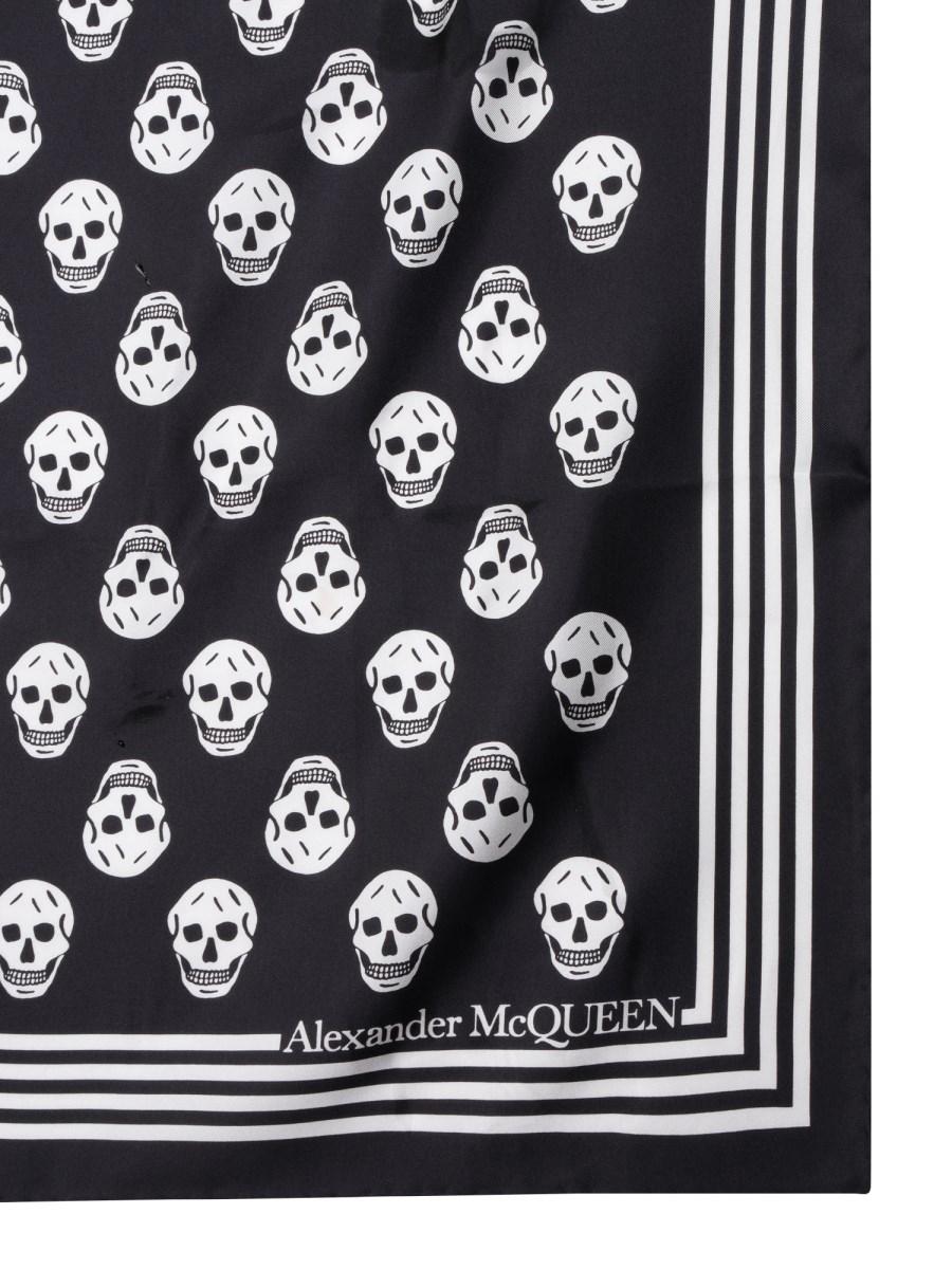 ALEXANDER McQUEEN FOULARD CON STAMPA BIKER SKULL