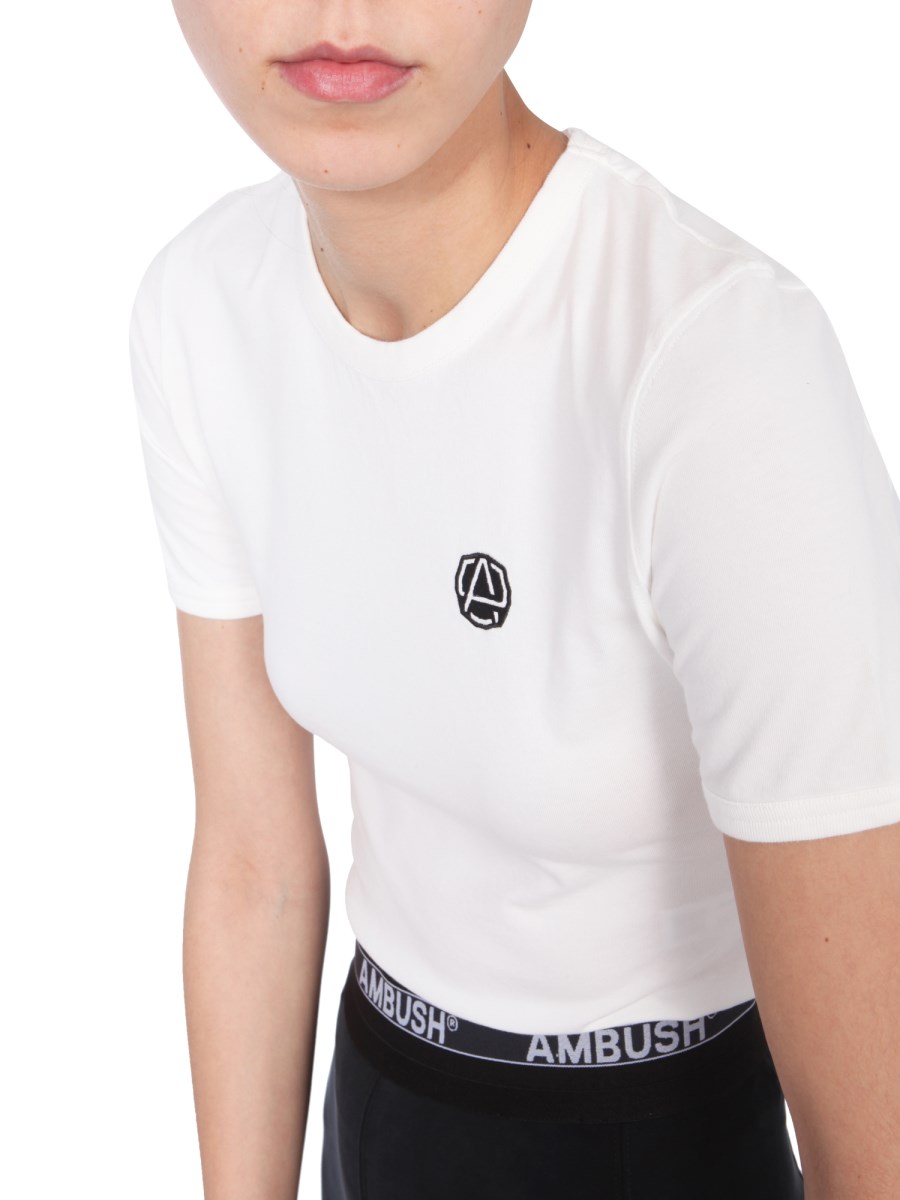 AMBUSH T-SHIRT SLIM FIT CON EMBLEMA RICAMATO