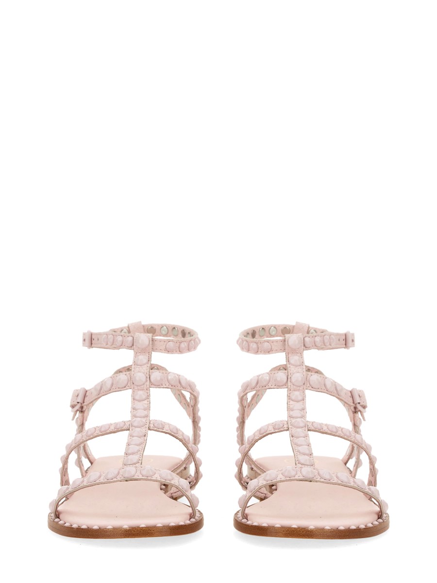 ASH SANDALO IN PELLE CON BORCHIE