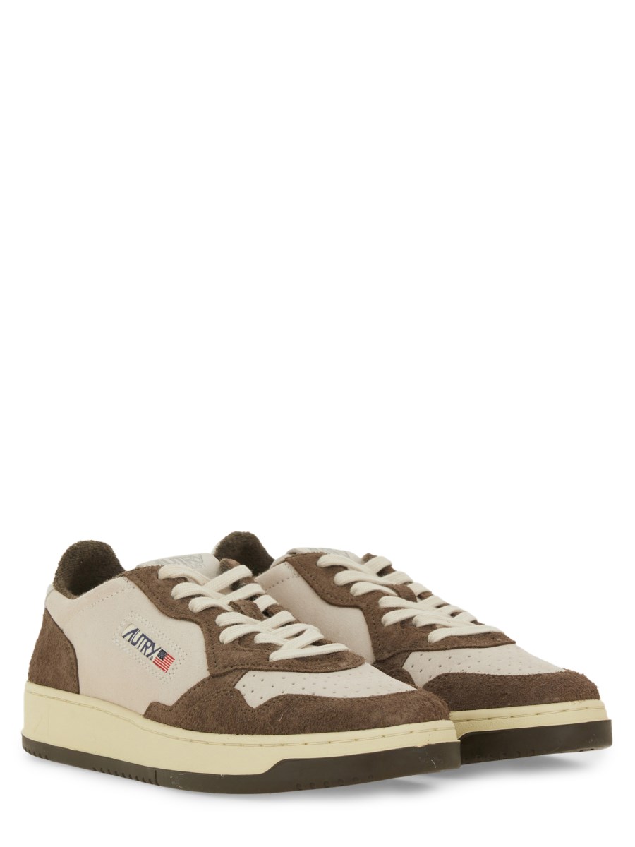 AUTRY SNEAKER MEDALIST LOW IN PELLE