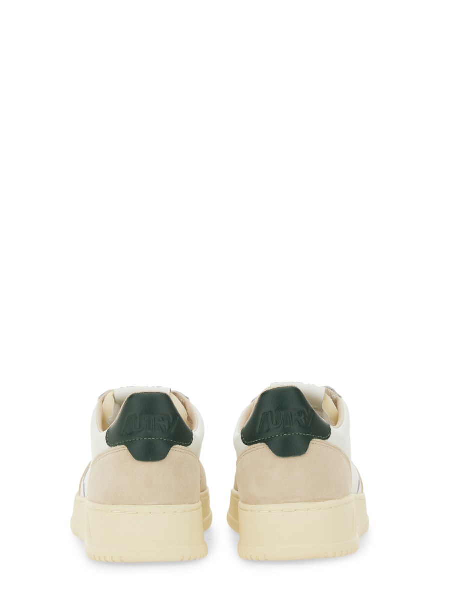 AUTRY SNEAKER MEDALIST LOW IN PELLE