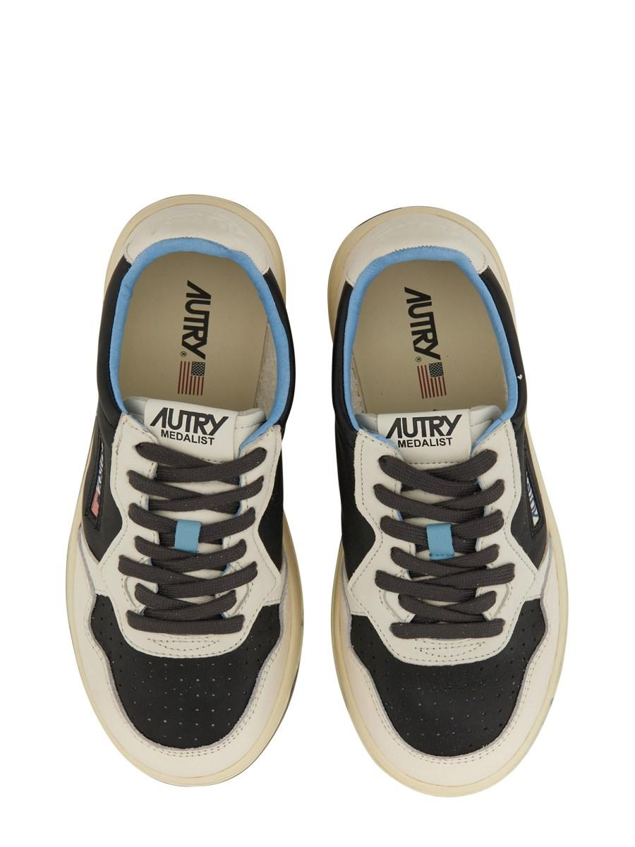 AUTRY SNEAKER MEDALIST LOW IN PELLE