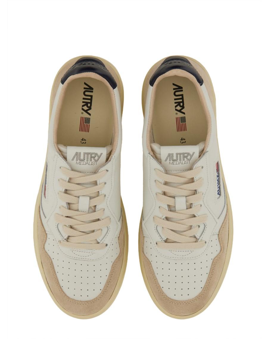 AUTRY SNEAKER MEDALIST LOW IN PELLE